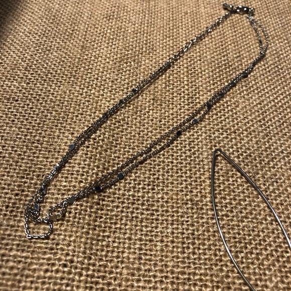 Choker and Earrings Set - Picture 3 of 3